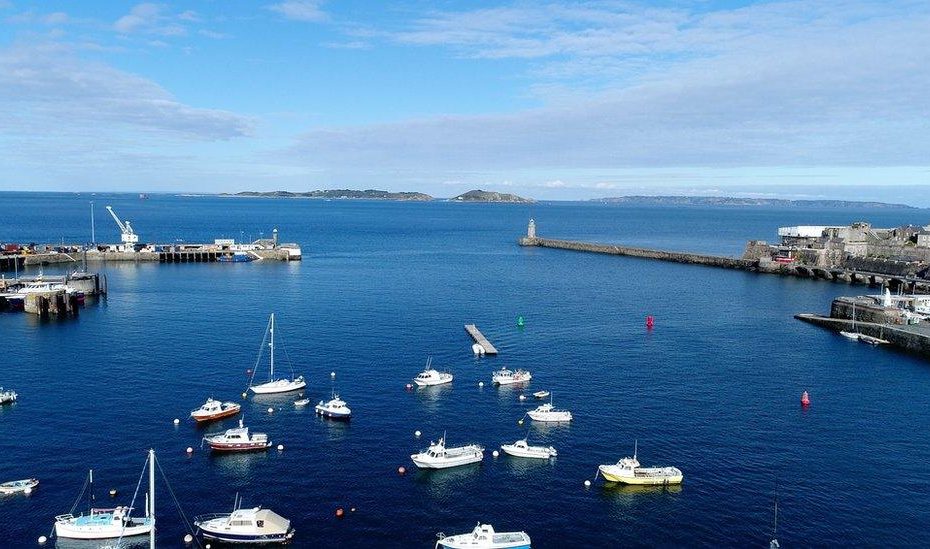 Easy Airport Transfers in Guernsey